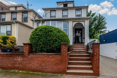 Located in the heart of Pelham Bay, 2810 Harrington Avenue is a - photo 1
