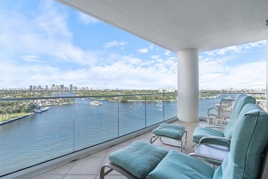 Designer renovated and furnished modern showplace in highly - photo 19