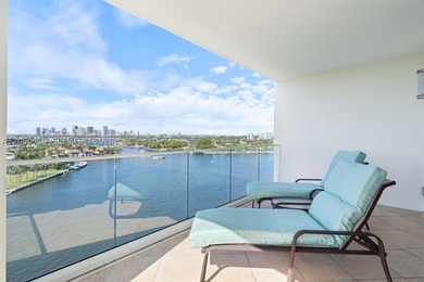 Designer renovated and furnished modern showplace in highly - photo 20