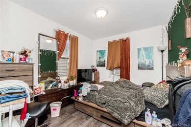 Located in the heart of Pelham Bay, 2810 Harrington Avenue is a - photo 10