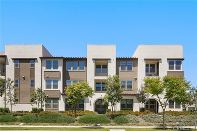 Welcome to this beautifully appointed third-floor, single-level - photo 28