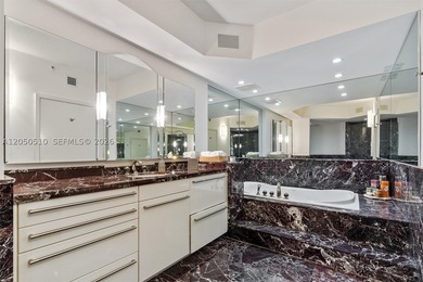 Designer renovated and furnished modern showplace in highly - photo 30