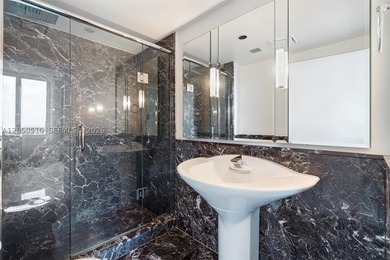 Designer renovated and furnished modern showplace in highly - photo 32