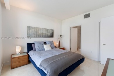 Designer renovated and furnished modern showplace in highly - photo 37