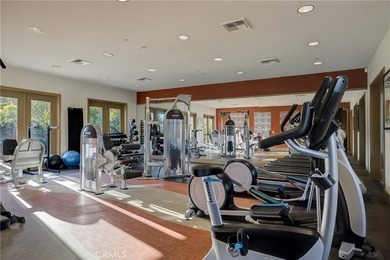 Welcome to this beautifully appointed third-floor, single-level - photo 37
