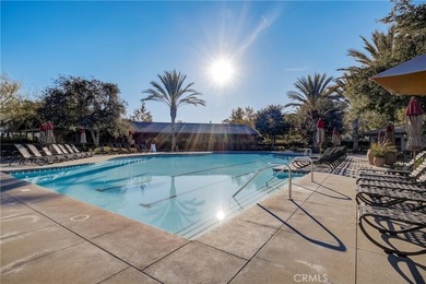 Welcome to this beautifully appointed third-floor, single-level - photo 42