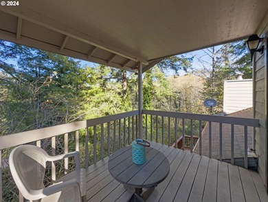 Charming Updated Townhouse in Desirable Harris Heights - Steps - photo 8