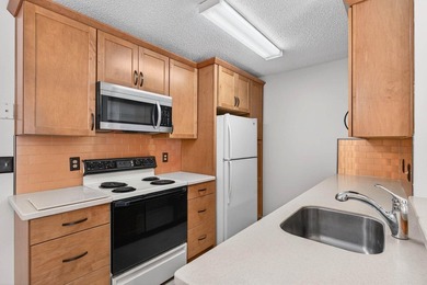 Welcome to 8862 Chandler Drive in Surfside Beach. This 2 bedroom - photo 10