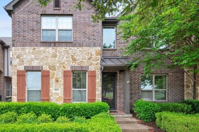 Lake Townhome/Townhouse For Sale in Arlington, Texas