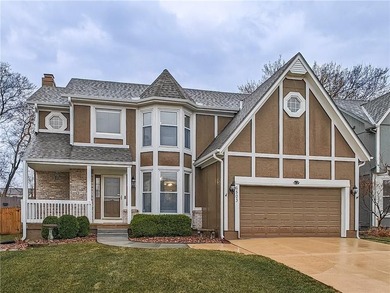 Regency Lake Home Sale Pending in Overland Park Kansas