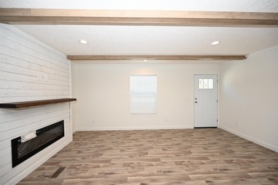 Welcome to this beautiful, brand-new manufactured home featuring - photo 8