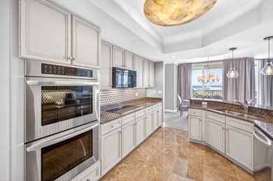 Pristine, one-owner condominium in Sandestin's premier - photo 3