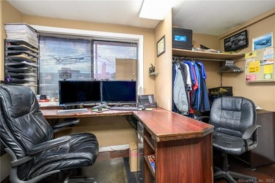 Harbor View Auto Sales LLC presents a strong, well-established - photo 12