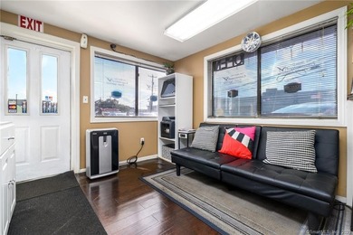 Harbor View Auto Sales LLC presents a strong, well-established - photo 13