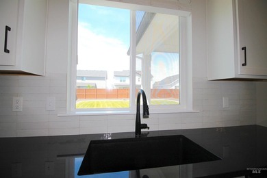 Tough to find opportunity in the desired Music Estate - photo 15