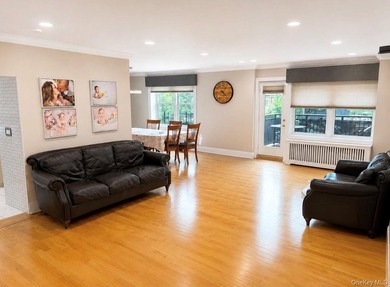 Welcome to resort-style living in this spacious and beautifully - photo 6