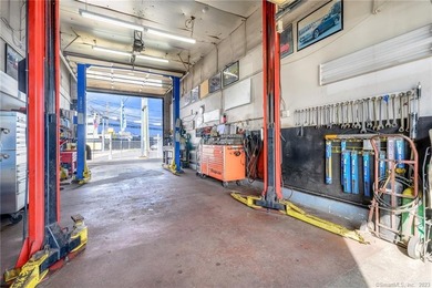 Harbor View Auto Sales LLC presents a strong, well-established - photo 17