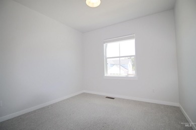 Tough to find opportunity in the desired Music Estate - photo 18