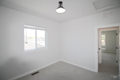 Tough to find opportunity in the desired Music Estate - photo 20