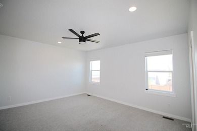 Tough to find opportunity in the desired Music Estate - photo 23