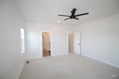 Tough to find opportunity in the desired Music Estate - photo 27