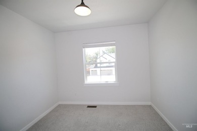 Tough to find opportunity in the desired Music Estate - photo 31