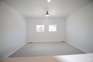 Tough to find opportunity in the desired Music Estate - photo 37