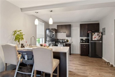 BACK ON THE MARKET AND READY TO SELL!! HUGE Brick corner - photo 7