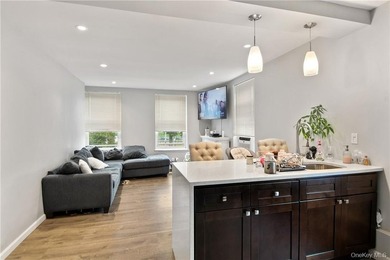 BACK ON THE MARKET AND READY TO SELL!! HUGE Brick corner - photo 9