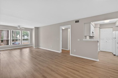 Lovely villa on the south end perfect for full-time residents or - photo 3