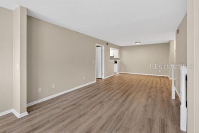 Lovely villa on the south end perfect for full-time residents or - photo 6