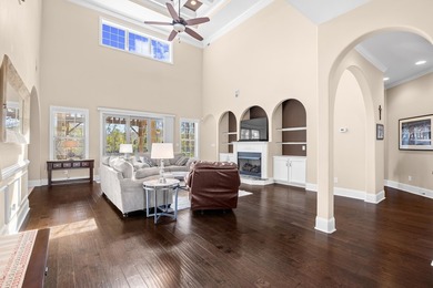 This exceptional 5 bedroom, 4 bath custom home with over 6,000 - photo 4