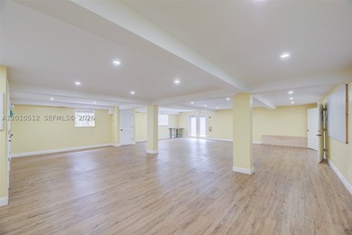 359 10th Street Positioned on a prominent hard corner, this - photo 29
