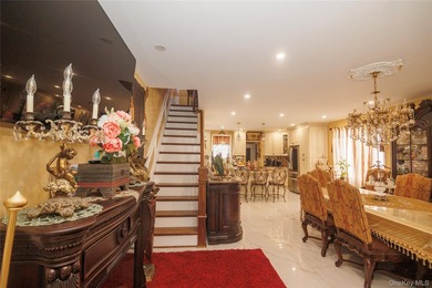 Stunning Detached Home in Morris Park - 1715 Hering Ave, Bronx - photo 10