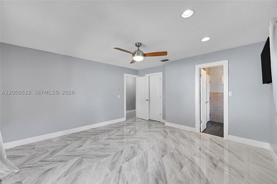 Seller motivated, contribution towards buyers closing costs! - photo 45