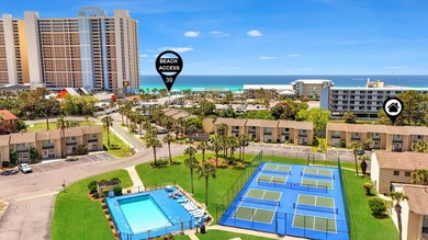Waterfront with stunning views, a rare 3-bedroom, 3.5-bath with - photo 4