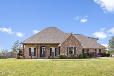 Ross Barnett Reservoir Home For Sale in Brandon Mississippi