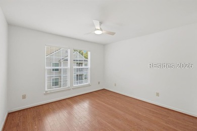 Welcome to this beautifully updated 3-bedroom, 2-bath villa - photo 20