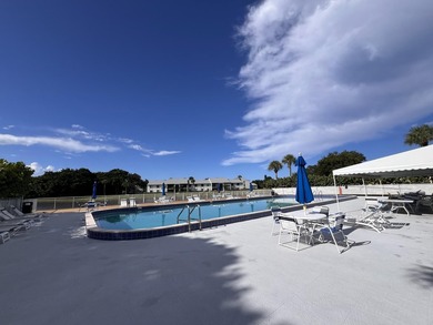 FOR SALE 2-Bedroom, 2-Bathroom Condo with Pool and Lake - photo 28