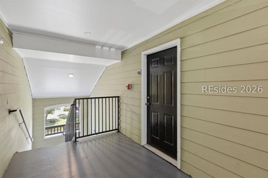 Welcome to this beautifully updated 3-bedroom, 2-bath villa - photo 30