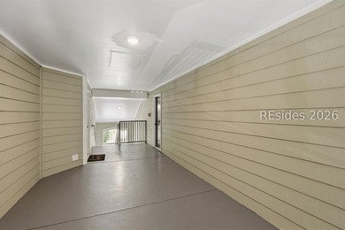 Welcome to this beautifully updated 3-bedroom, 2-bath villa - photo 31