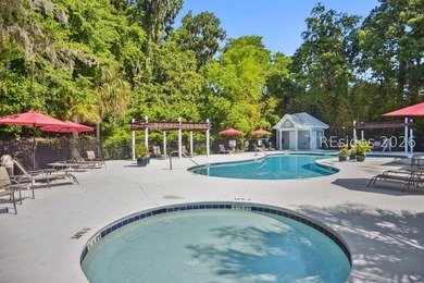 Welcome to this beautifully updated 3-bedroom, 2-bath villa - photo 34