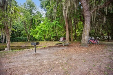 Welcome to this beautifully updated 3-bedroom, 2-bath villa - photo 37