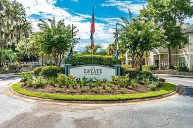 Welcome to this beautifully updated 3-bedroom, 2-bath villa - photo 39