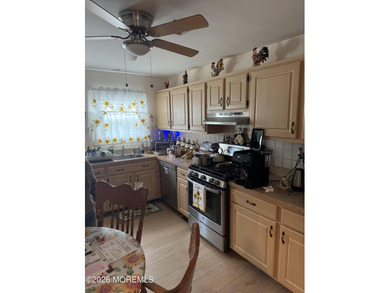 Welcome to Holiday City South! A 55+ Community with all the