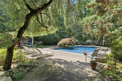 Down a long, private, enchanting road canopied by mature trees - photo 26