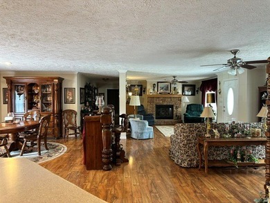 Spacious, Accessible One-Level Living with Extensive Upgrades! - photo 27
