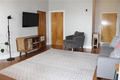 Attention Investors: Rental permits available! Fantastic - photo 10
