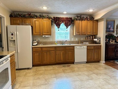 Spacious, Accessible One-Level Living with Extensive Upgrades! - photo 31