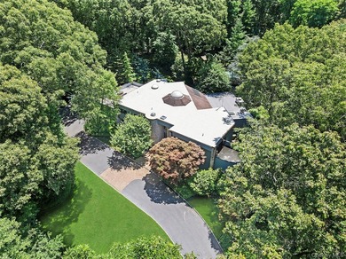 Down a long, private, enchanting road canopied by mature trees - photo 32